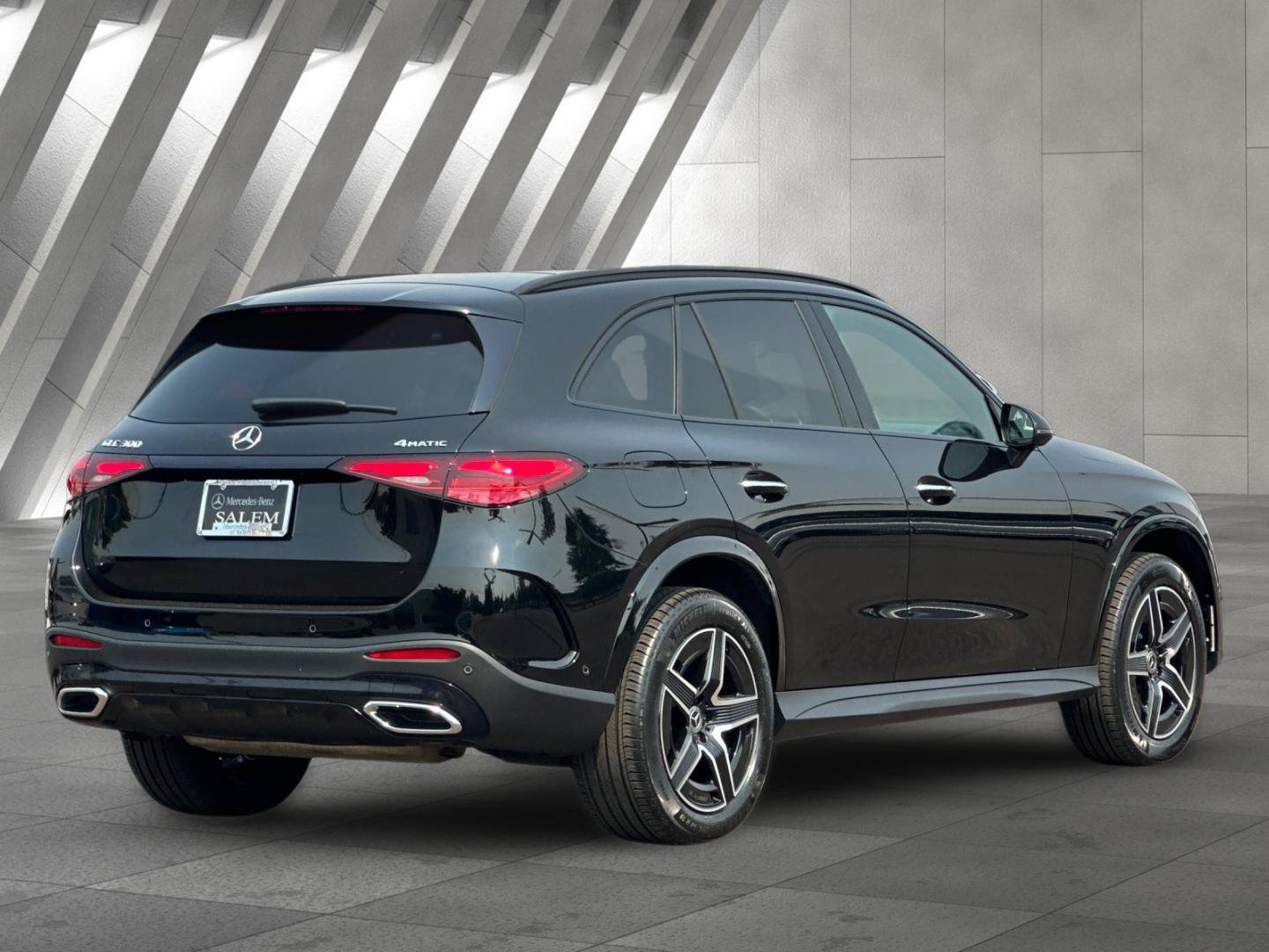 Certified 2024 Mercedes-Benz GLC 300 4MATIC image 4