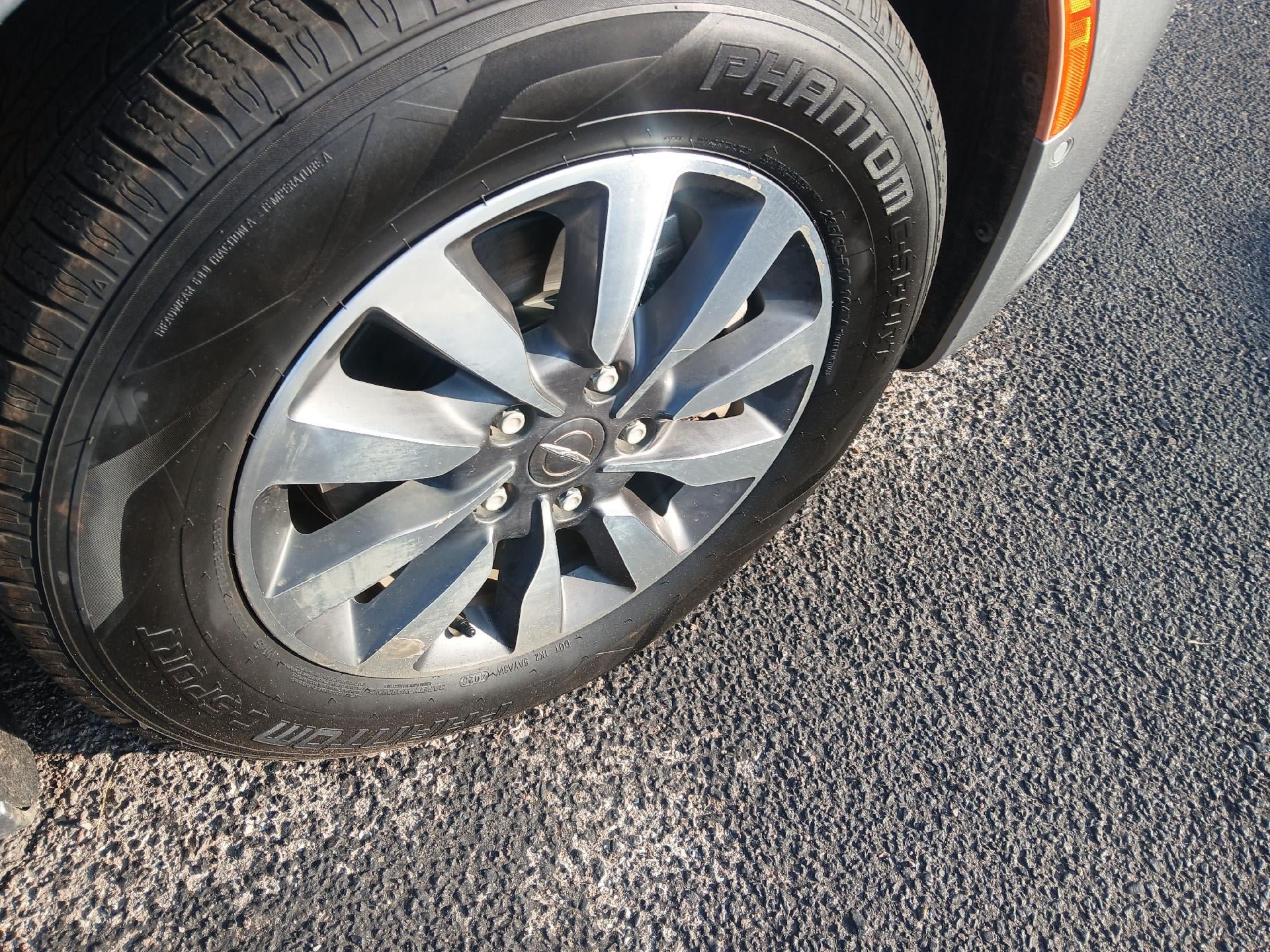 Used 2021 Chrysler Pacifica Touring-L w/ Premium & Safety Sphere Group FWD image 7