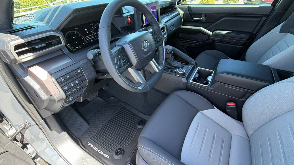 Certified 2026 Toyota Tacoma TRD Off-Road w/ TRD Off Road Upgrade Package AWD/4WD image 10