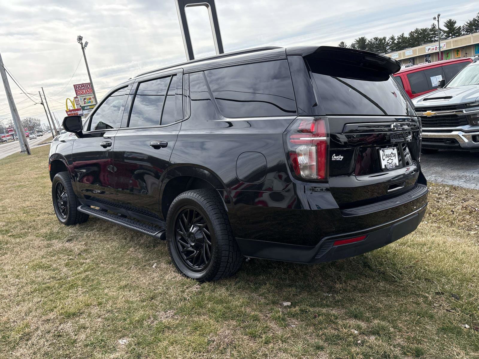 Used 2024 Chevrolet Tahoe Z71 image 3
