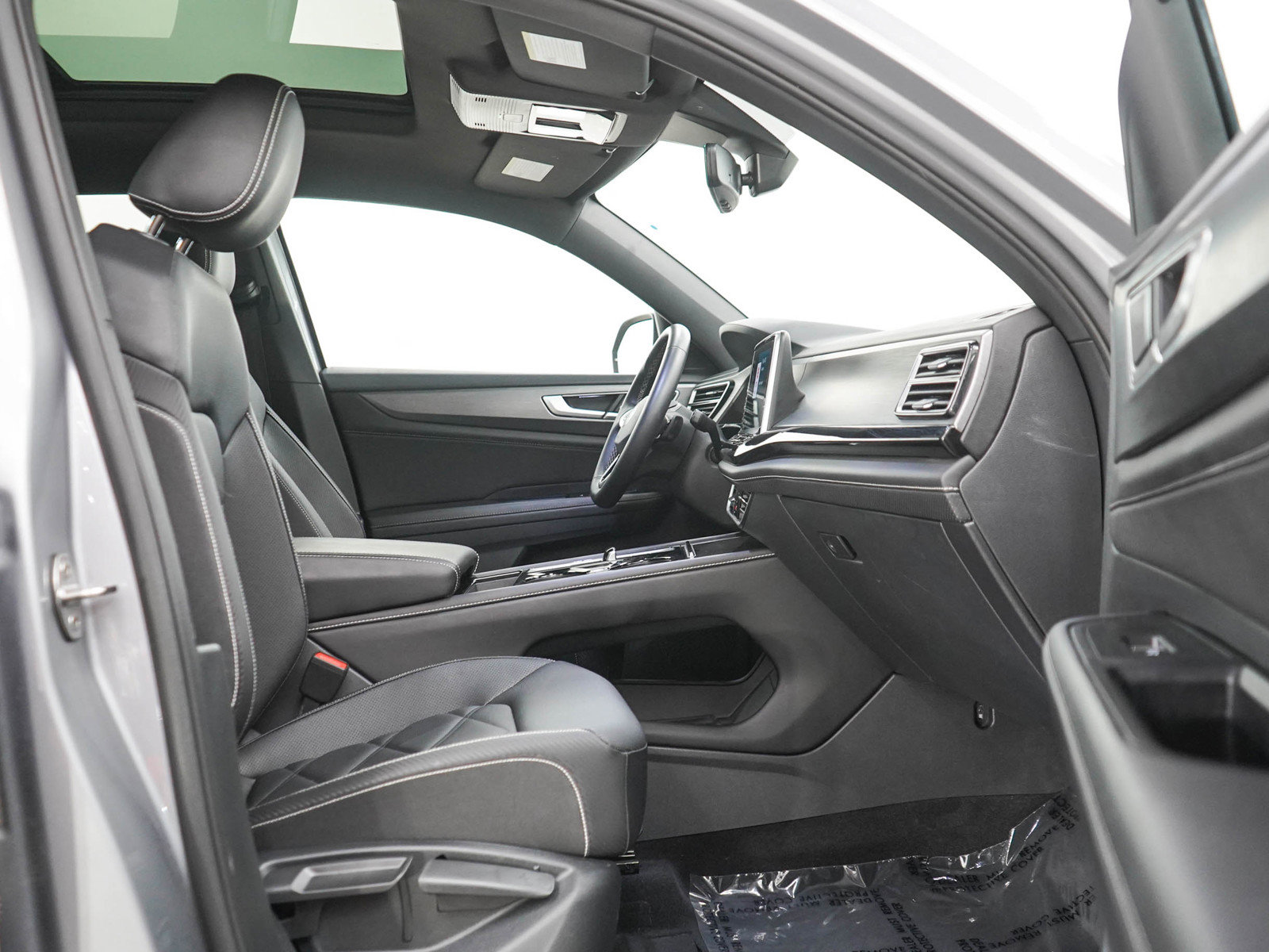 Used 2026 Volkswagen Atlas Cross Sport SE AWD/4WD image 11