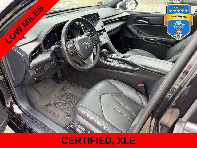 Certified 2022 Toyota Avalon XLE w/ Moonroof Package FWD image 15