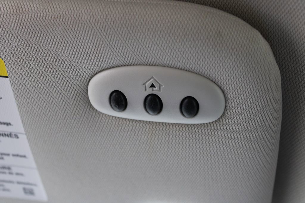 Used 2022 Ford Edge SE w/ Black Appearance Package image 37