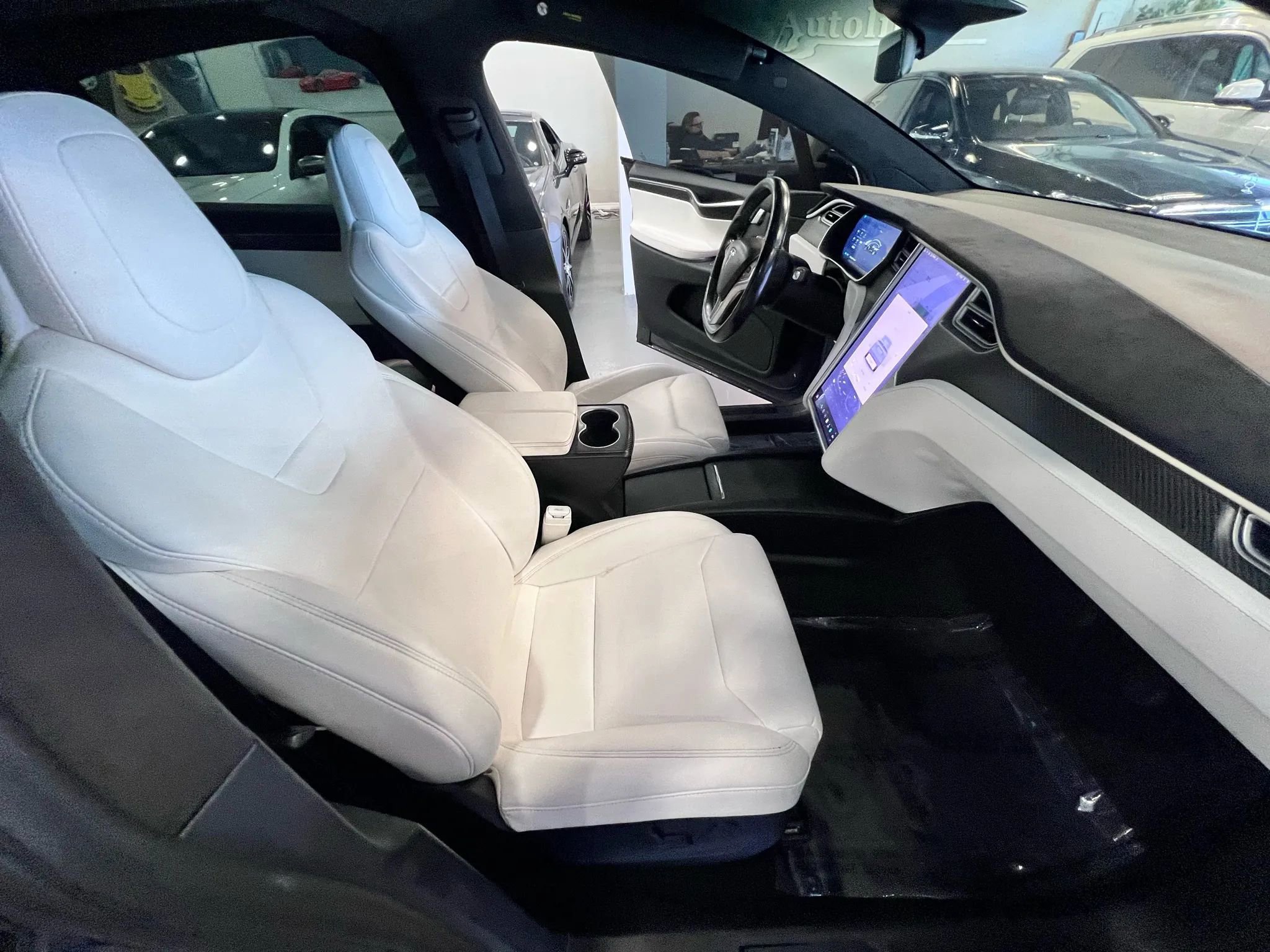 Used 2017 Tesla Model X 75D image 18
