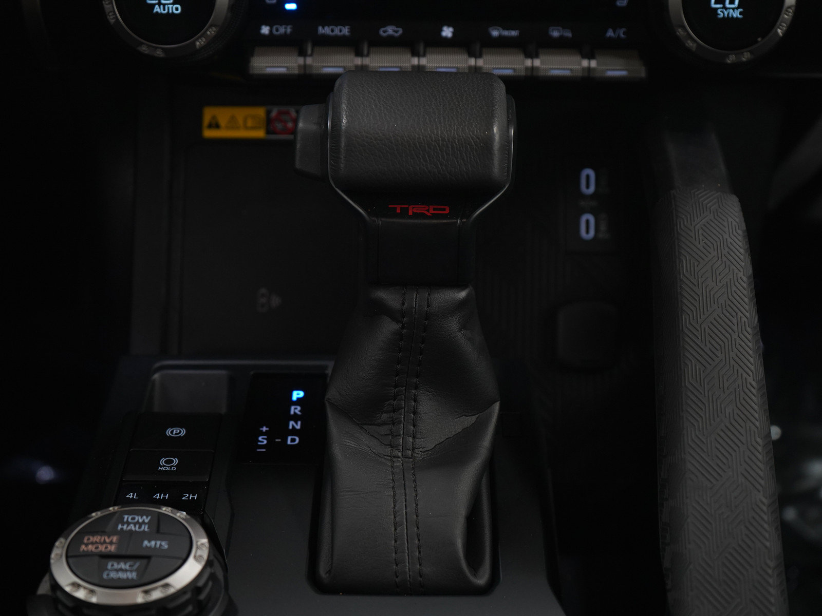 Used 2024 Toyota Tacoma TRD Off-Road w/ TRD Off Road Premium Package AWD/4WD image 20