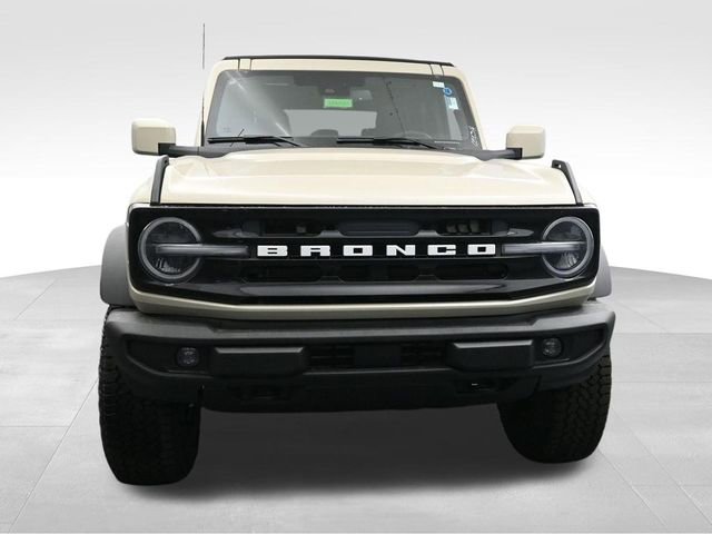 New 2025 Ford Bronco Outer Banks w/ Sasquatch Package image 4
