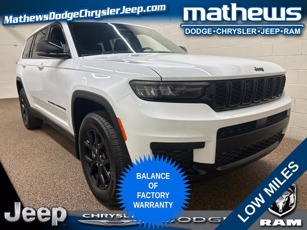 Used 2025 Jeep Grand Cherokee L Laredo AWD/4WD image 1