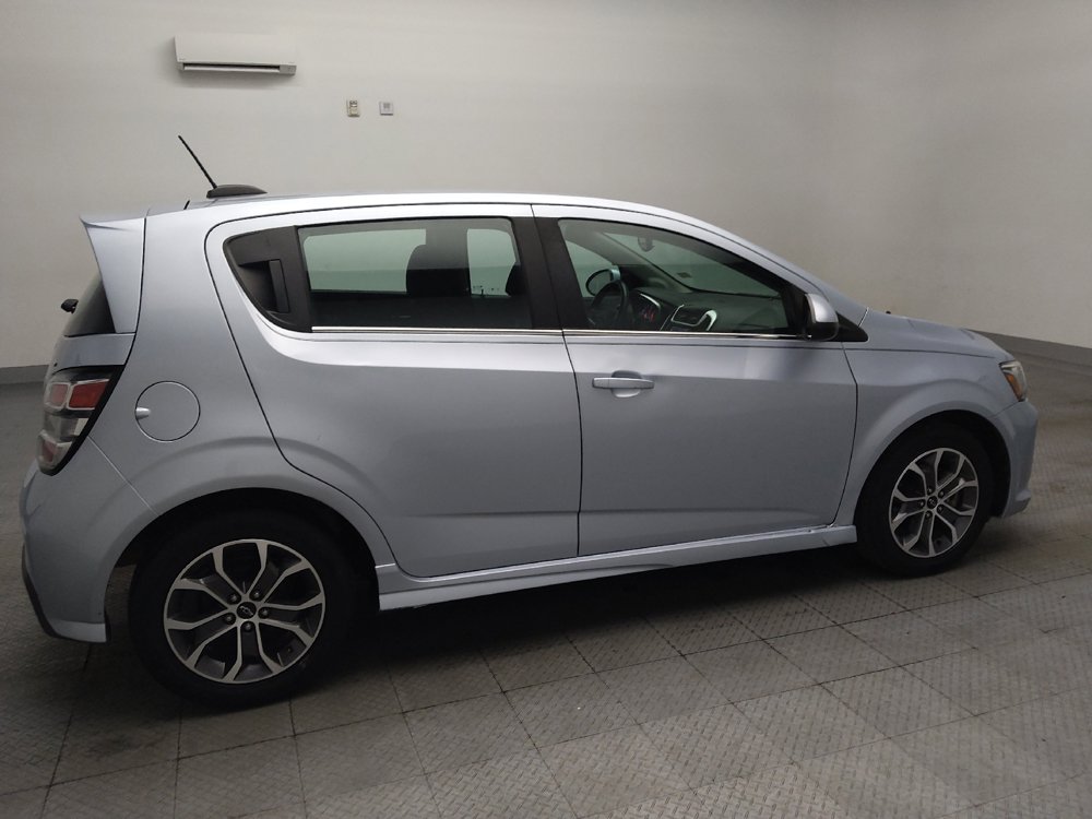 Used 2018 Chevrolet Sonic LT FWD image 10