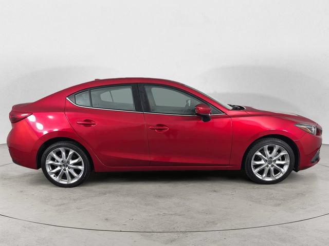 Used 2016 MAZDA MAZDA3 s Grand Touring w/ Technology Package FWD image 4