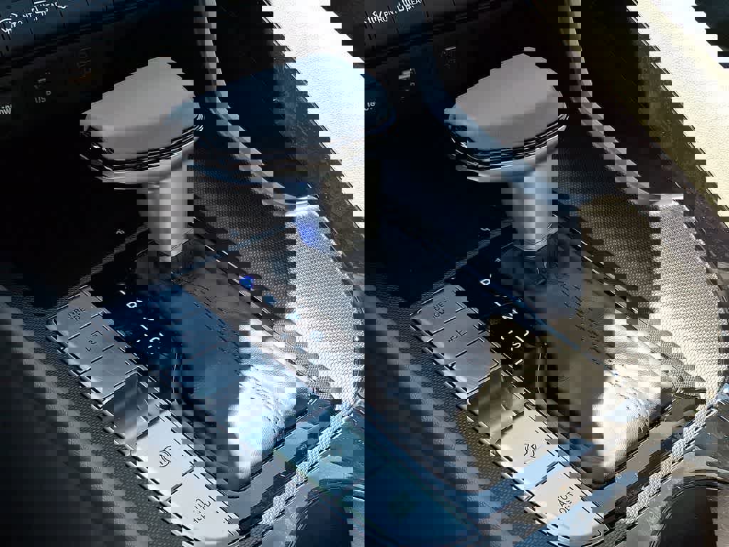 Used 2025 Hyundai Elantra SEL image 14