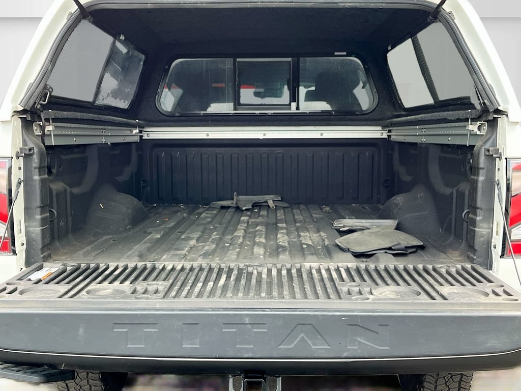 Used 2023 Nissan Titan PRO-4X AWD/4WD image 27