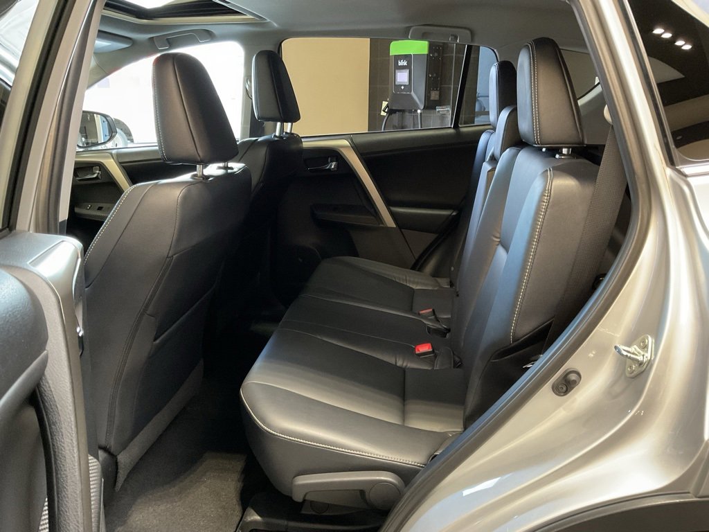 Used 2014 Toyota RAV4 Limited image 21