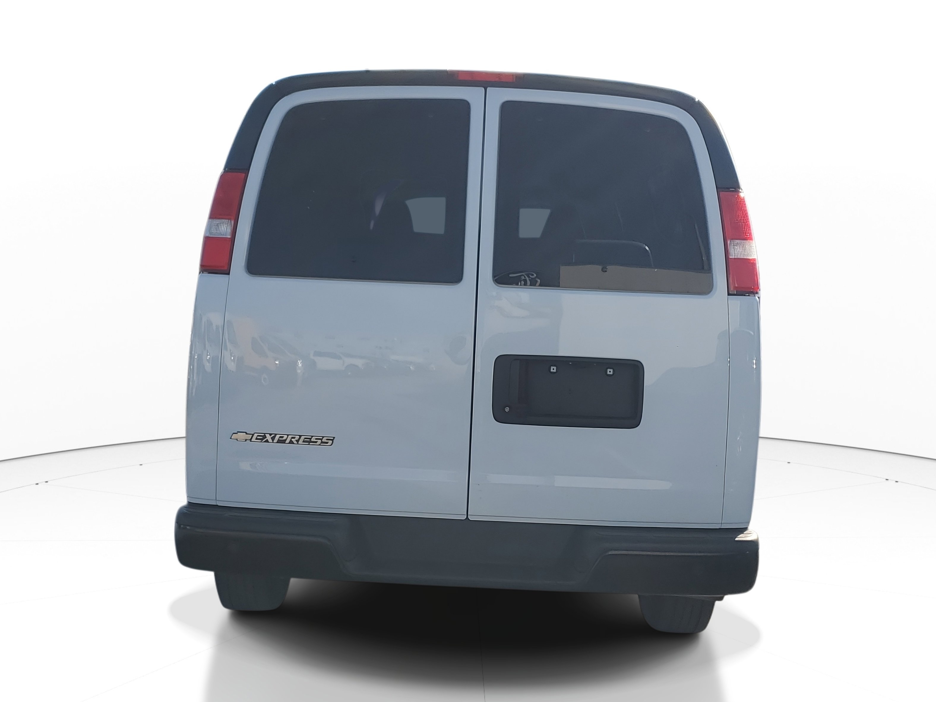 Used 2023 Chevrolet Express 3500 LS image 5