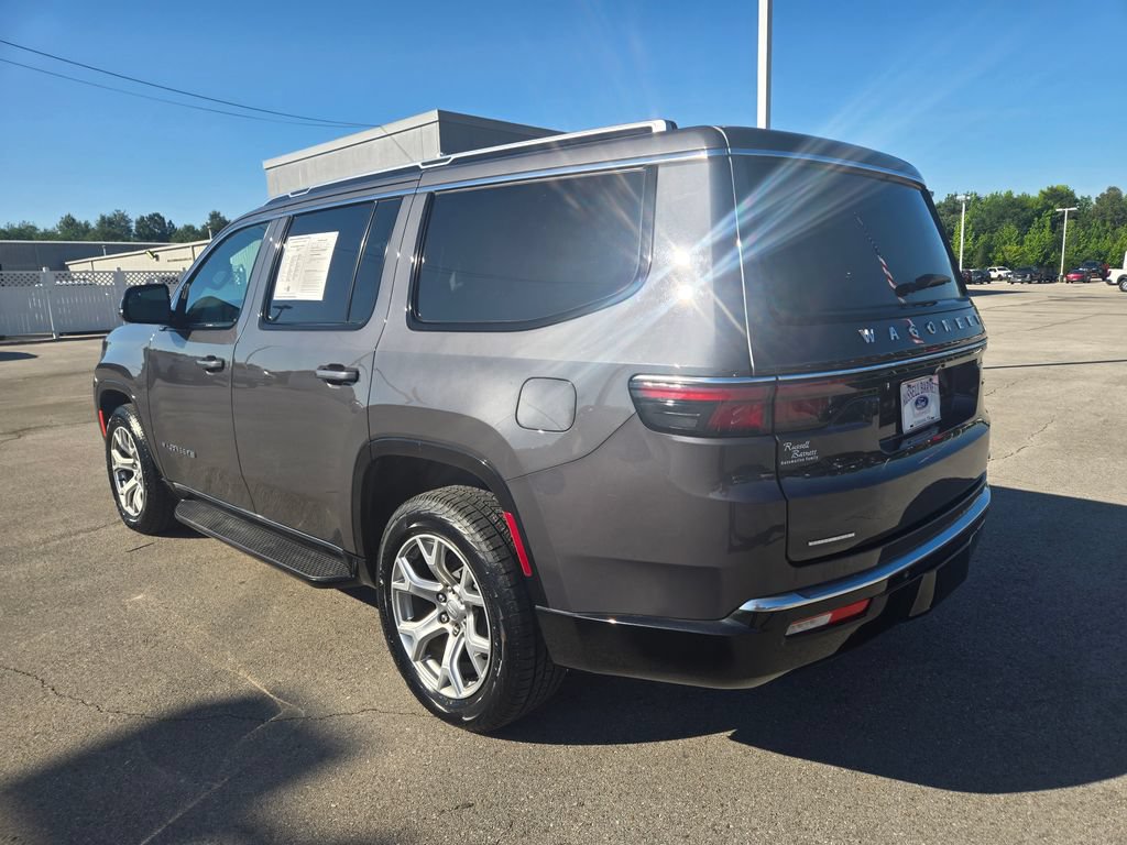 Used 2022 Jeep Wagoneer Series II AWD/4WD image 3