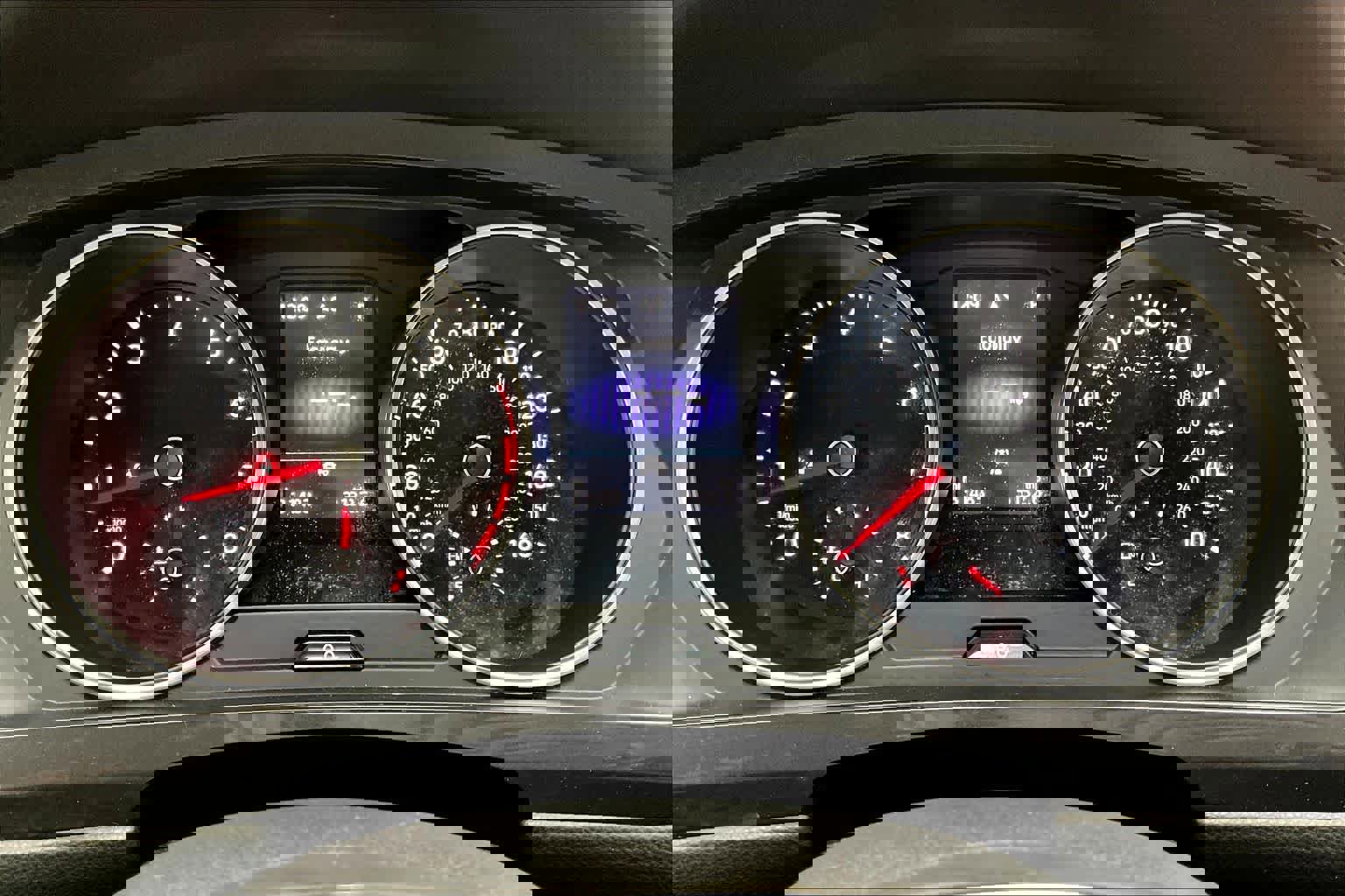 Used 2021 Volkswagen Tiguan SE image 23