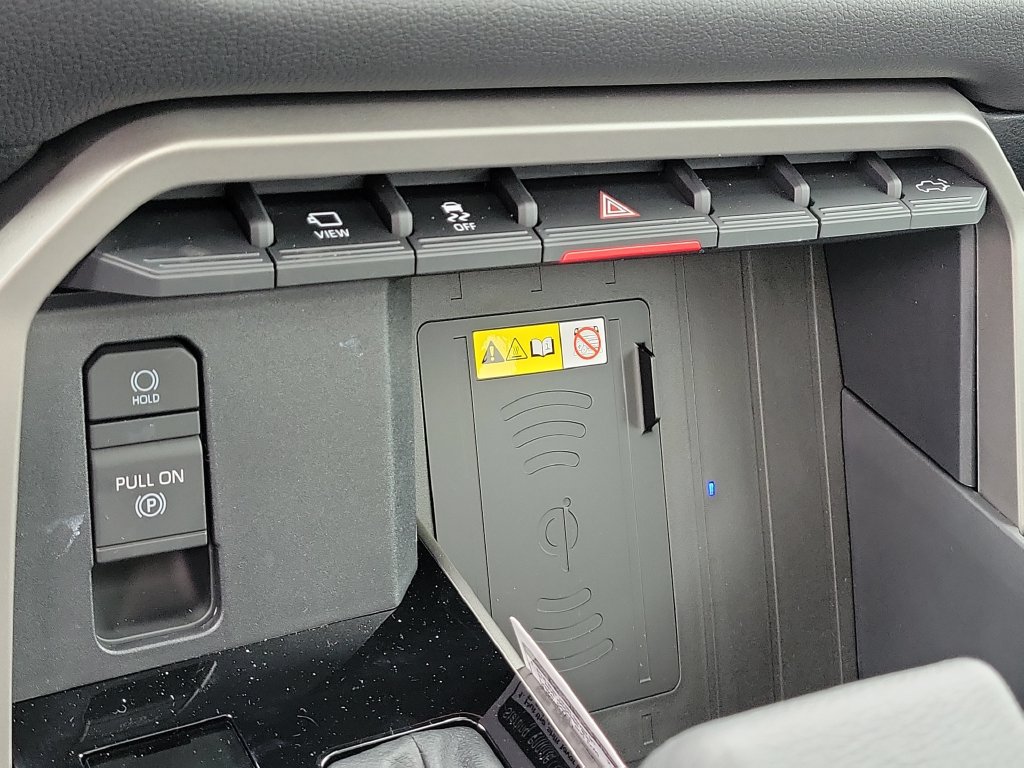 New 2026 Toyota Tundra Limited AWD/4WD image 17