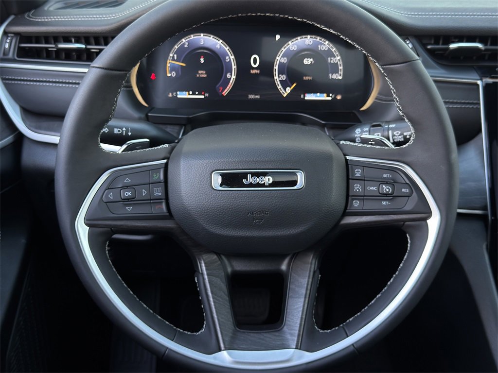 New 2025 Jeep Grand Cherokee L Limited w/ Luxury Tech Group II image 12