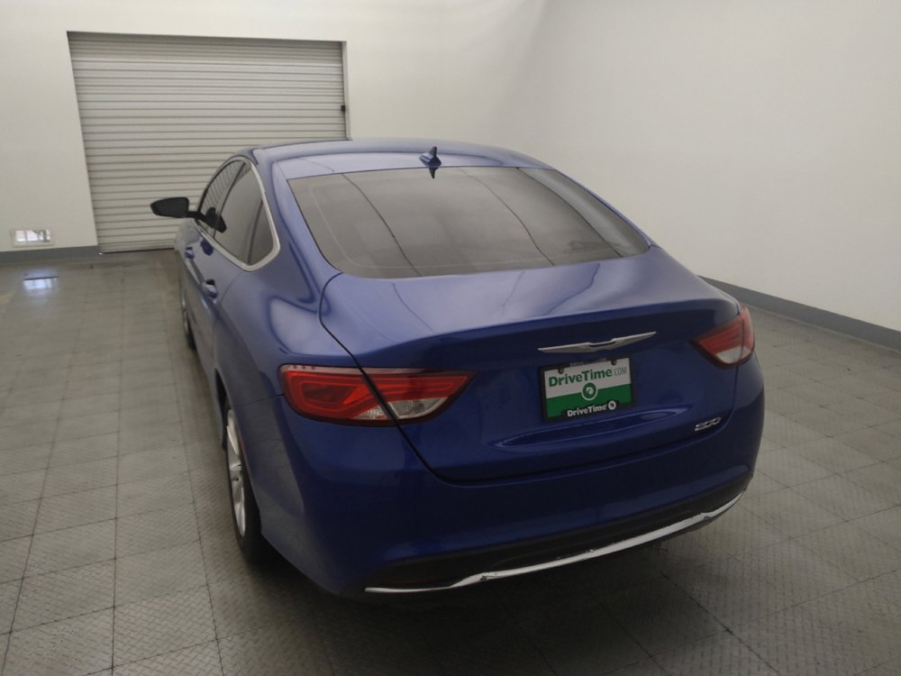 Used 2017 Chrysler 200 Limited Platinum FWD image 6
