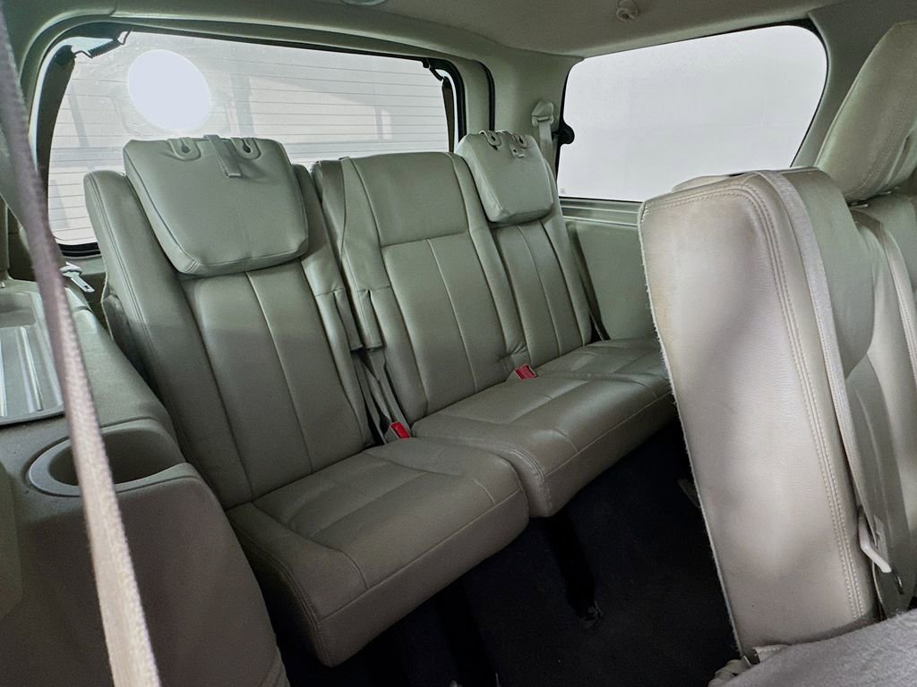 Used 2014 Ford Expedition XLT RWD image 32