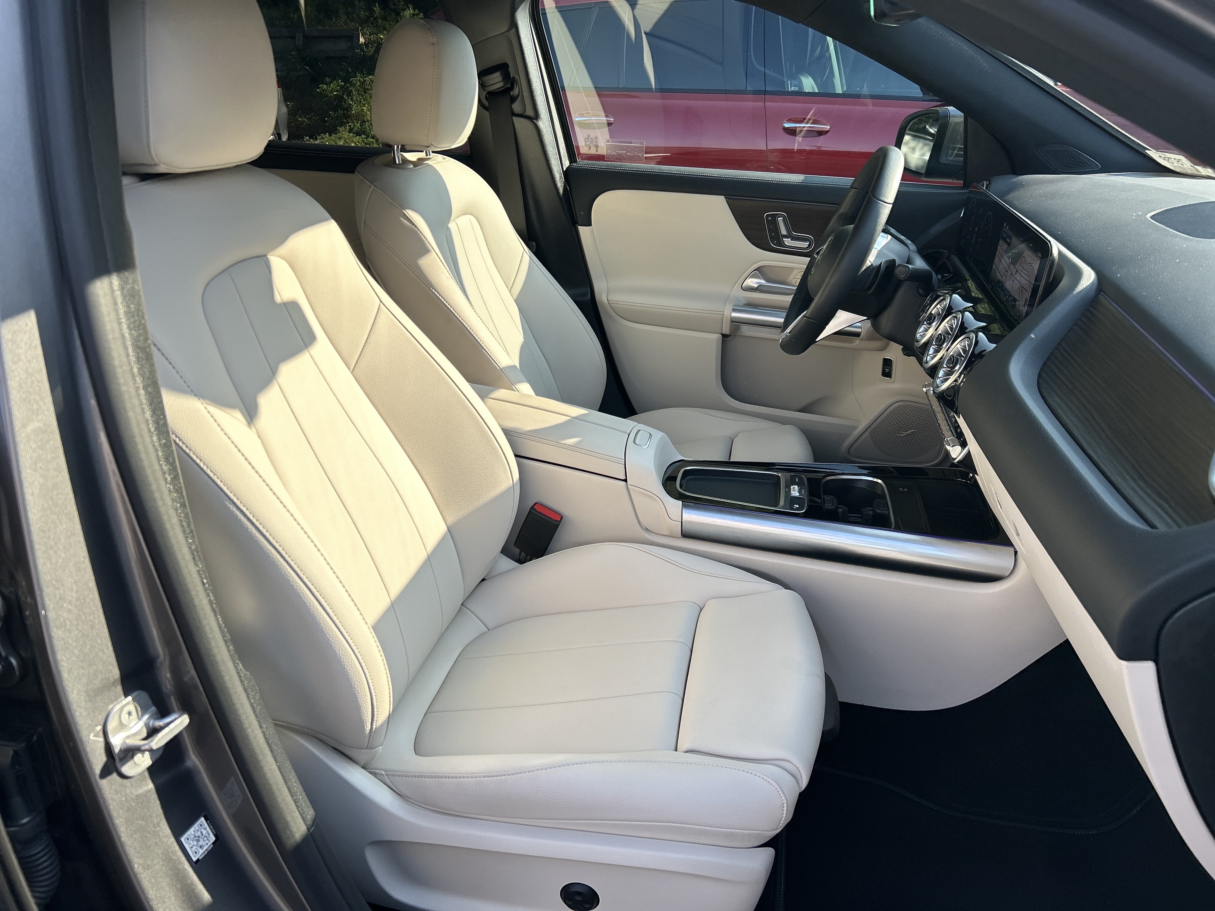 Certified 2025 Mercedes-Benz GLA 250 image 53