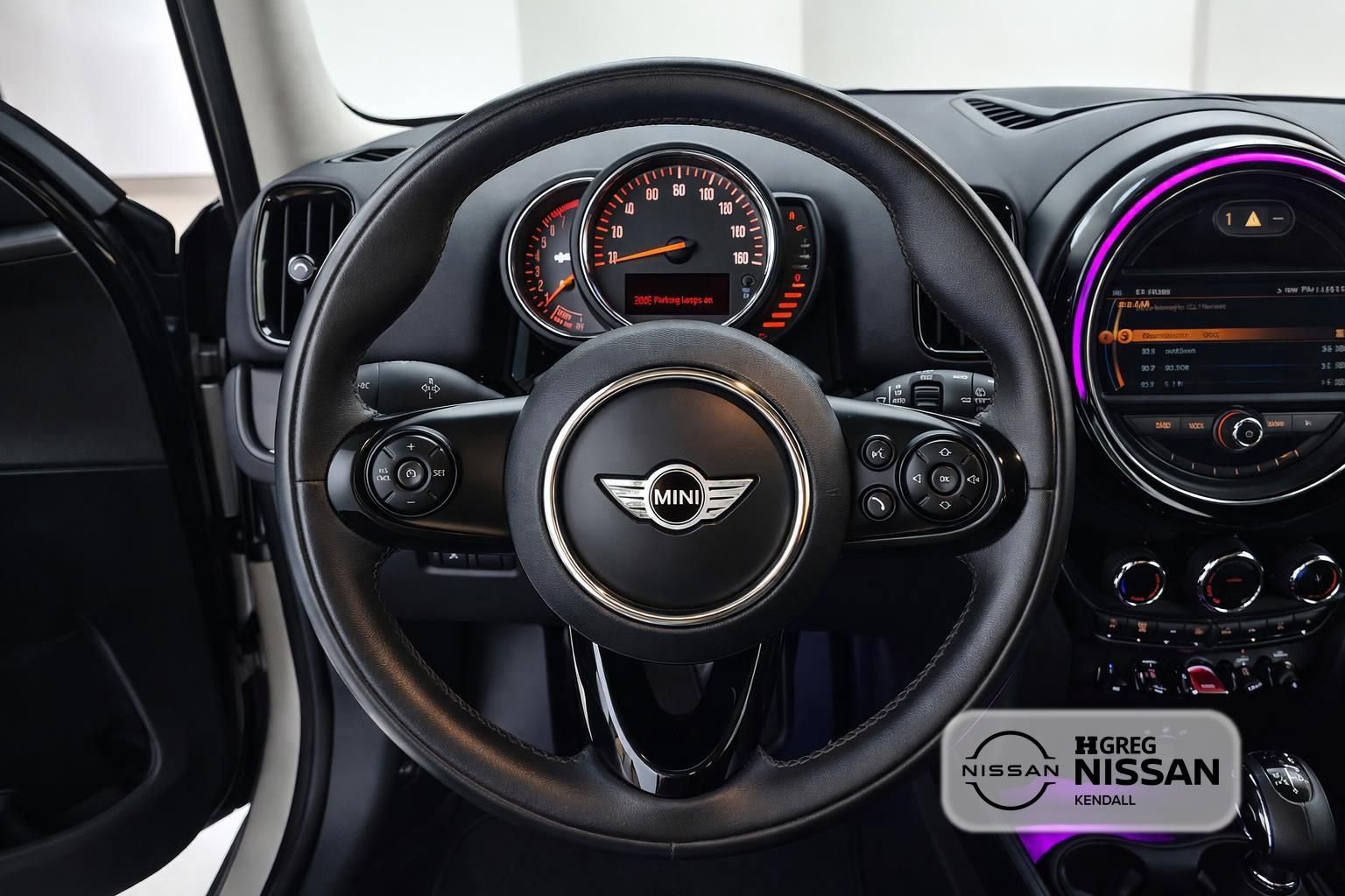 Used 2017 MINI Cooper Countryman S FWD image 8