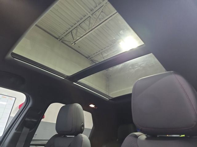 Used 2023 Chevrolet TrailBlazer RS w/ Sun and Liftgate Package image 31