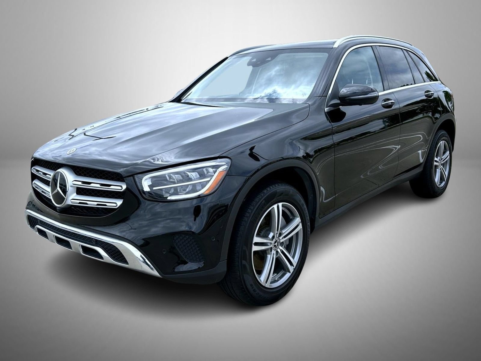 Used 2022 Mercedes-Benz GLC 300 4MATIC image 1