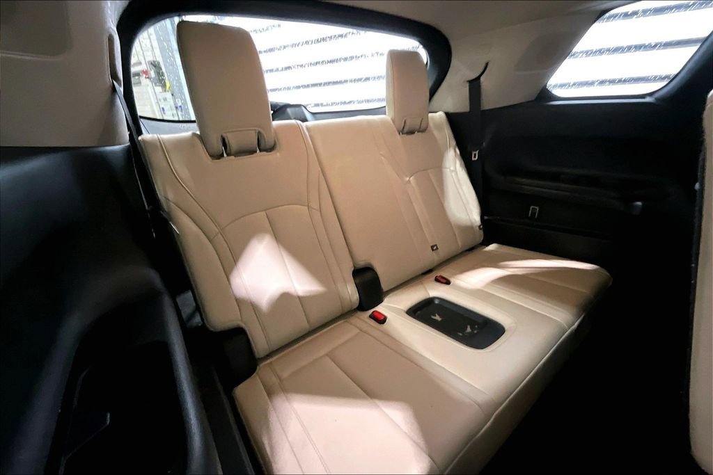 Certified 2025 INFINITI QX60 Sensory image 33