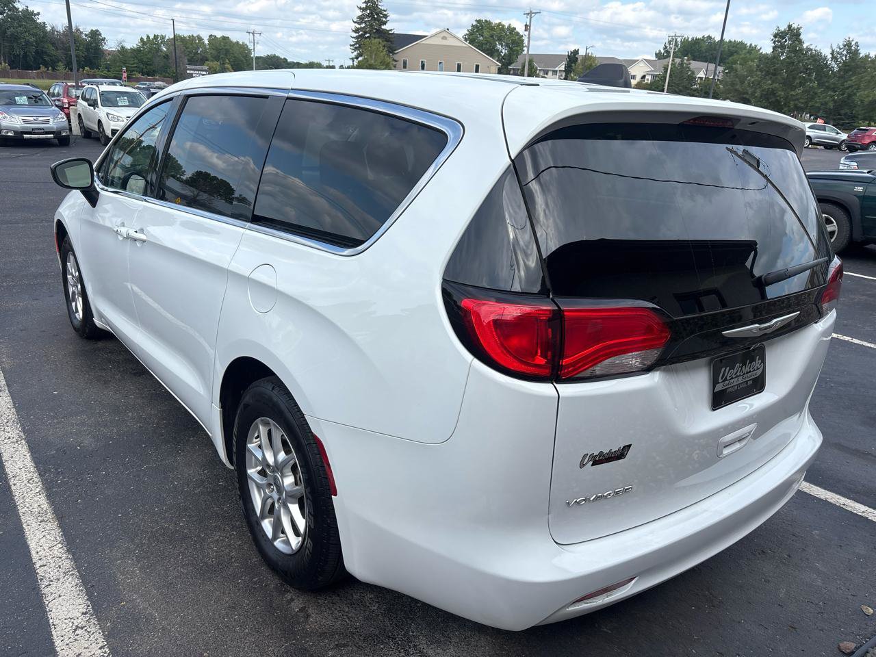 Used 2024 Chrysler Voyager LX FWD image 5