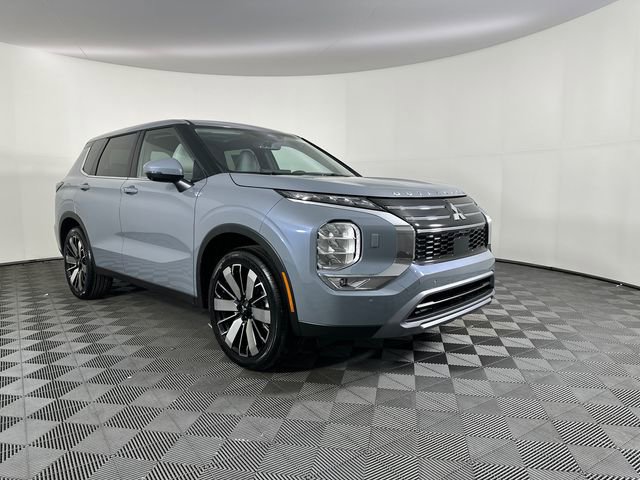 New 2026 Mitsubishi Outlander SE AWD/4WD image 3