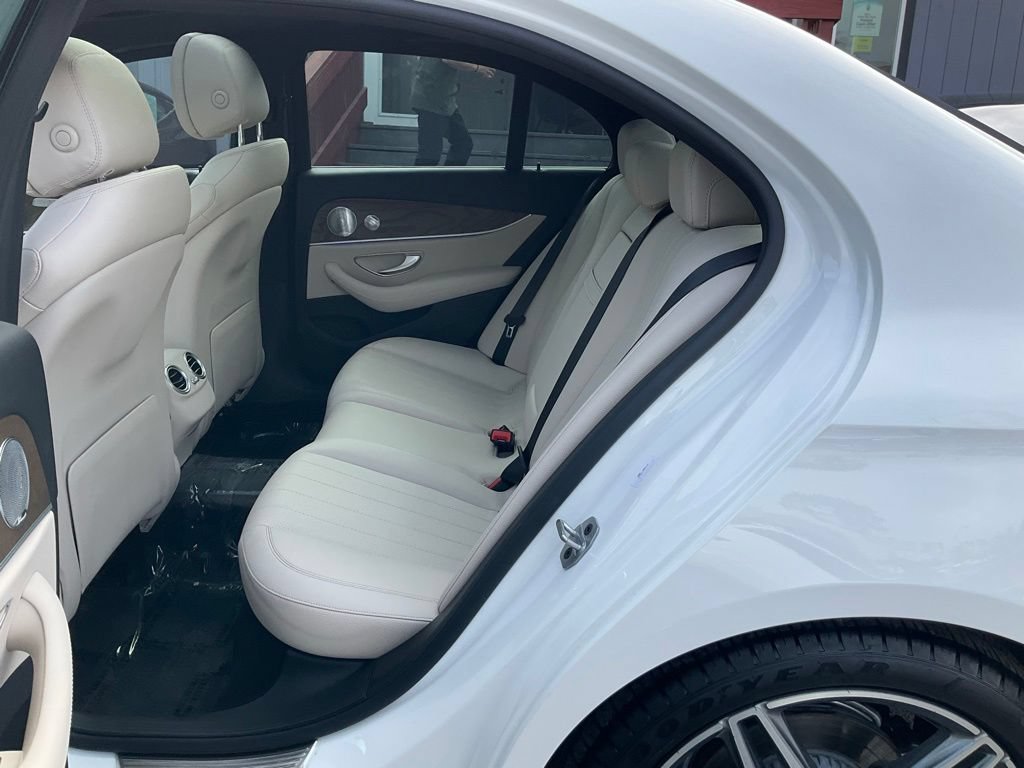 Used 2019 Mercedes-Benz E 300 w/ Premium 1 Package image 25