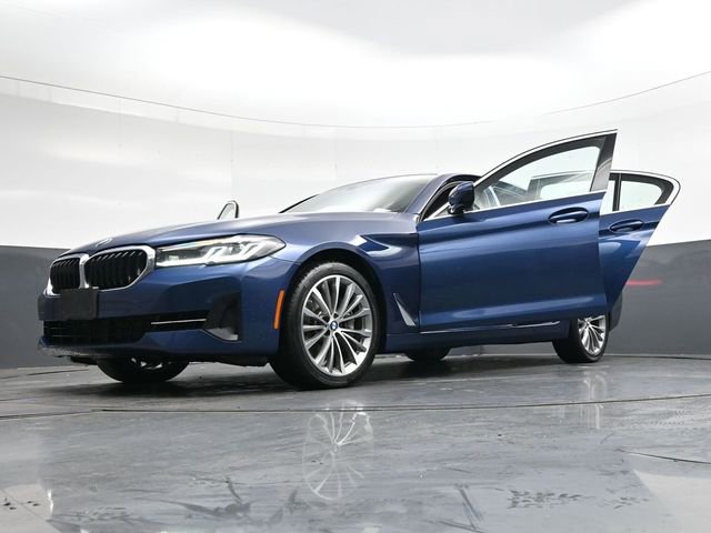 Used 2022 BMW 540i xDrive w/ Premium Package image 42