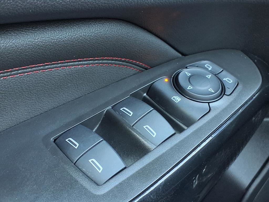 Used 2025 Chevrolet Trax RS w/ Sunroof Package image 18