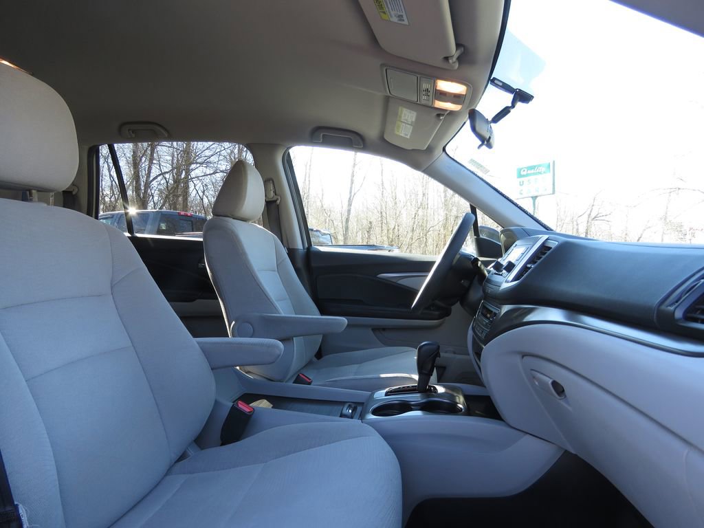 Used 2016 Honda Pilot LX image 13