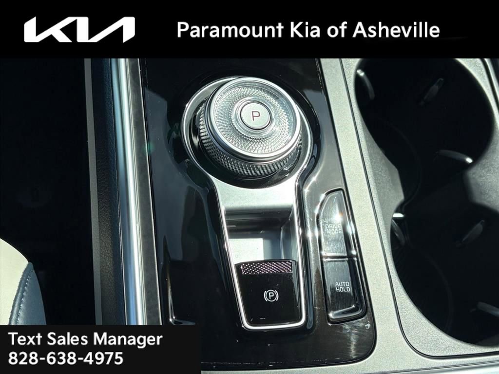 Certified 2026 Kia Carnival SX FWD image 26