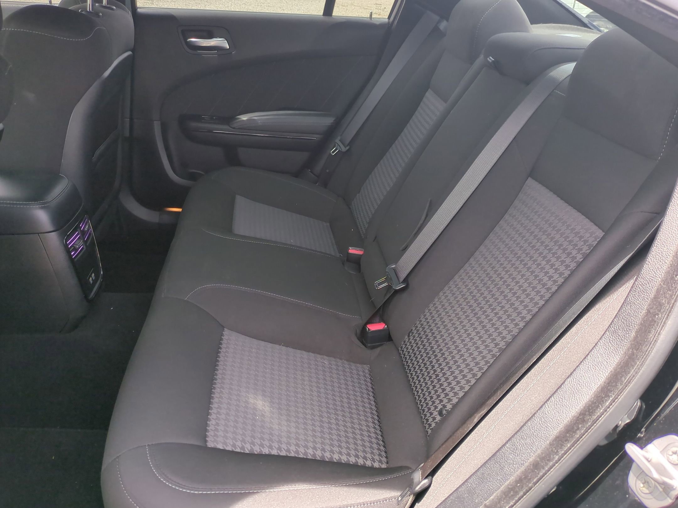 Used 2022 Dodge Charger R/T w/ Blacktop Package image 33