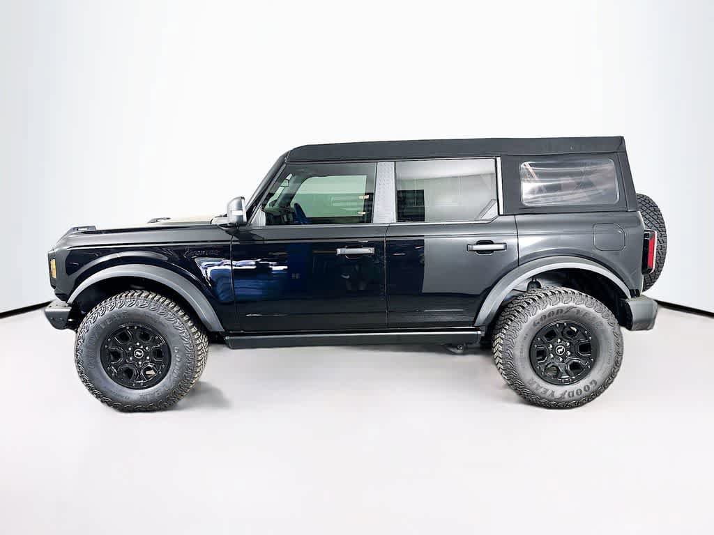 Used 2024 Ford Bronco Wildtrak image 3