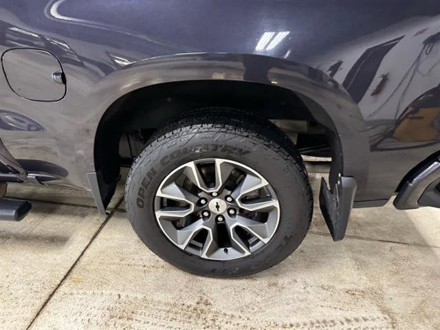 Certified 2023 Chevrolet Silverado 1500 RST AWD/4WD image 9