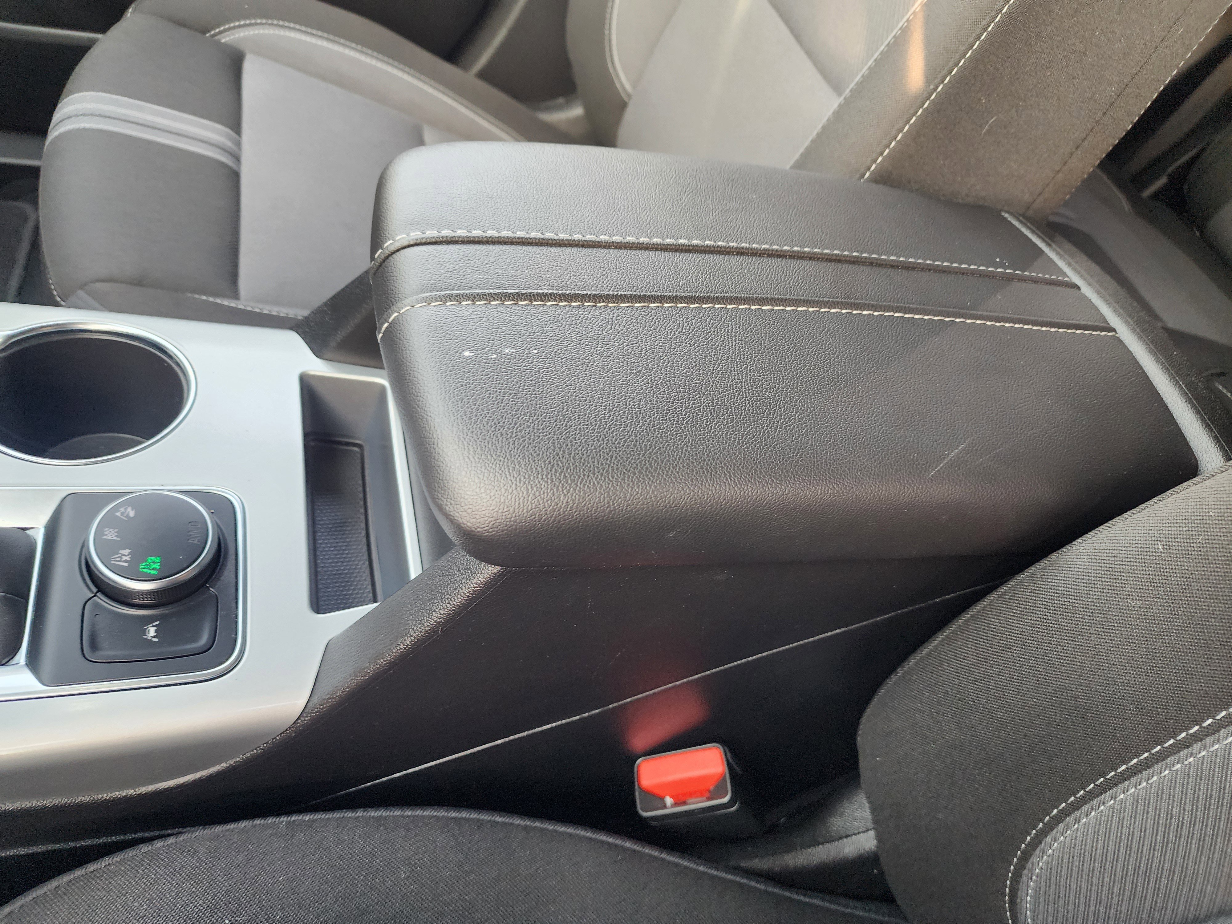 Used 2025 Chevrolet Blazer LT image 33