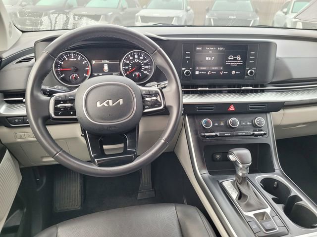Certified 2024 Kia Carnival LX image 21