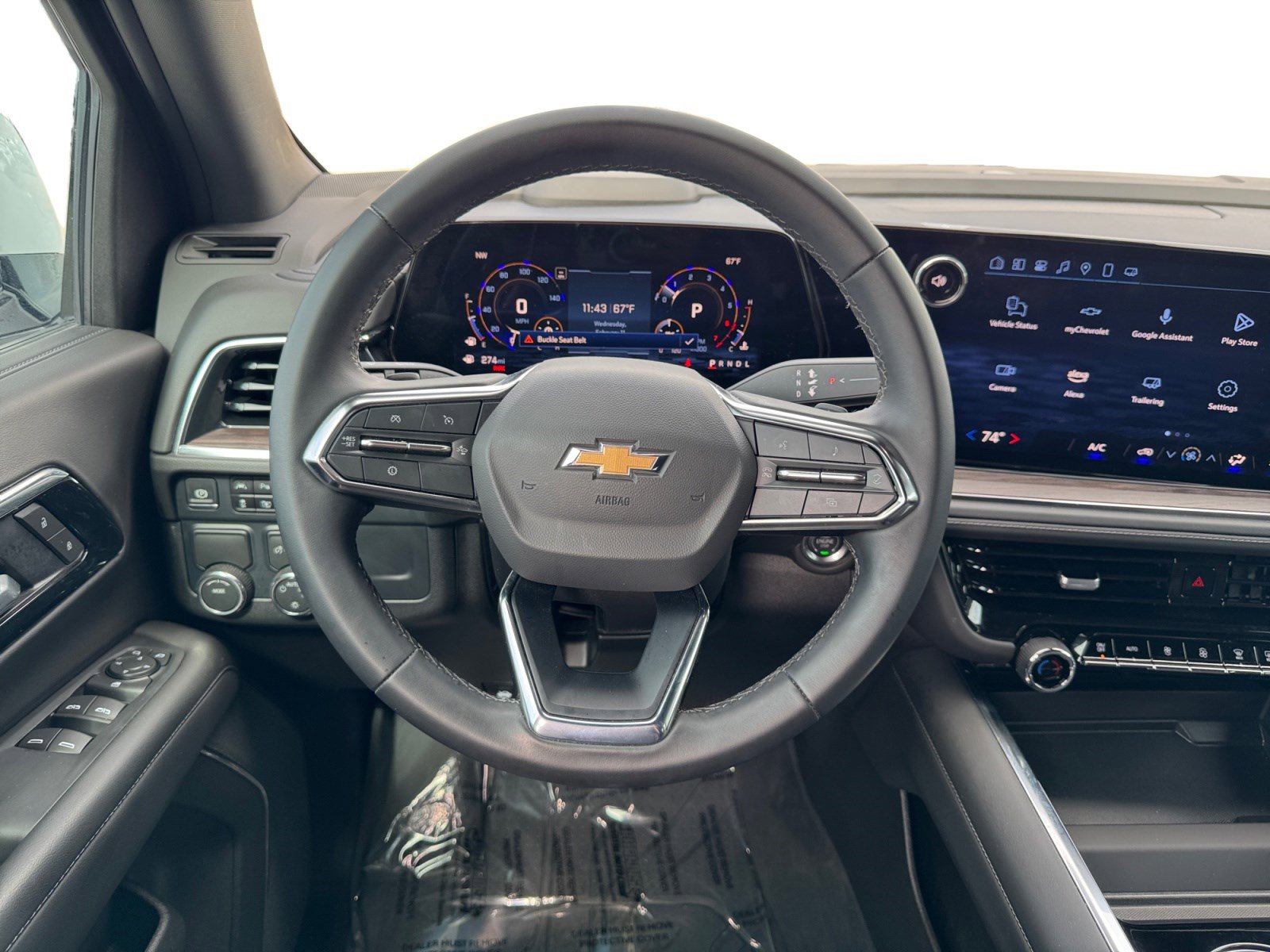 Used 2025 Chevrolet Suburban LS image 12