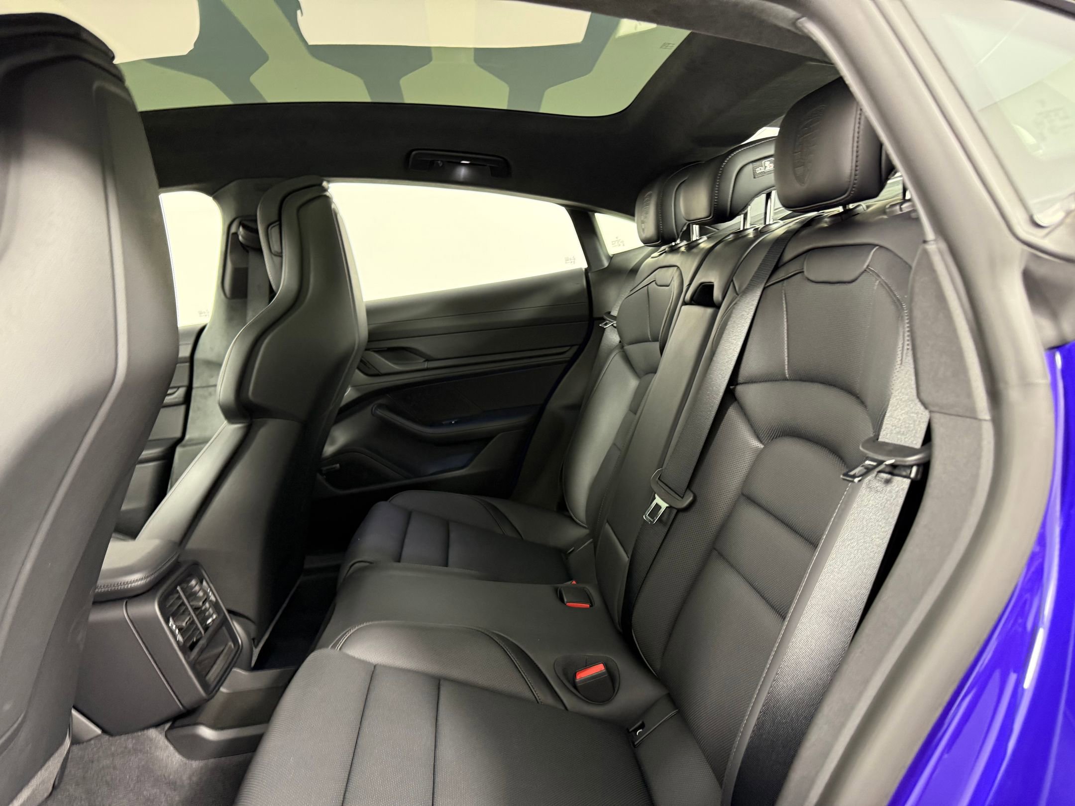 New 2026 Porsche Taycan GTS image 15