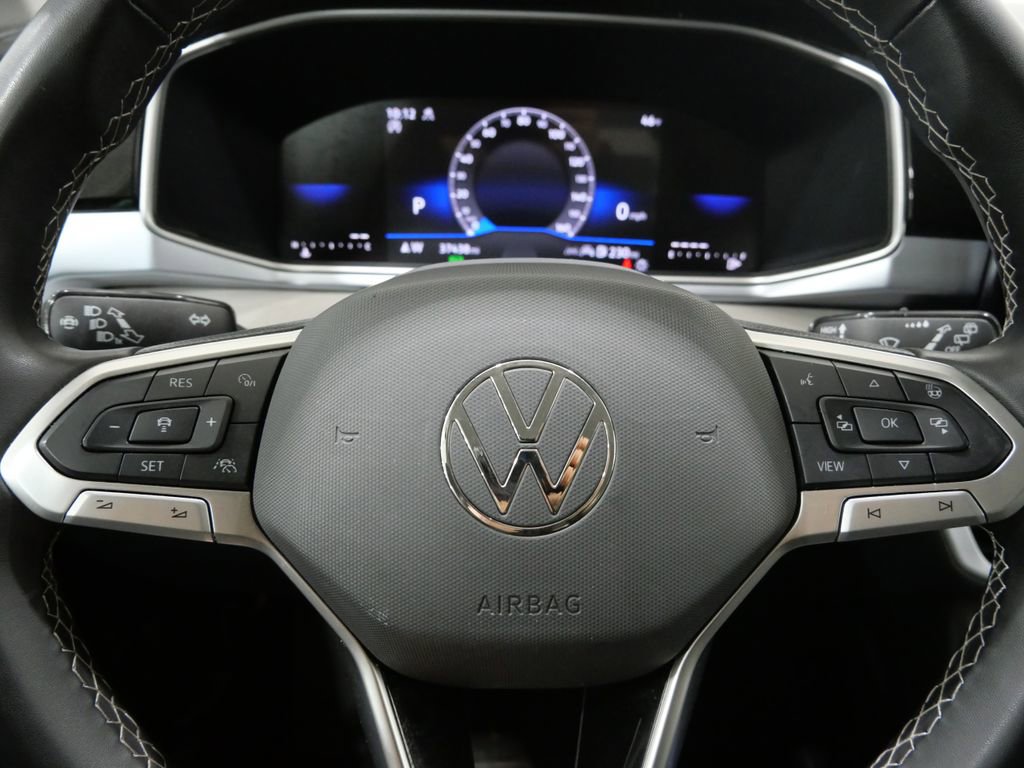 Used 2025 Volkswagen Taos SE AWD/4WD image 15
