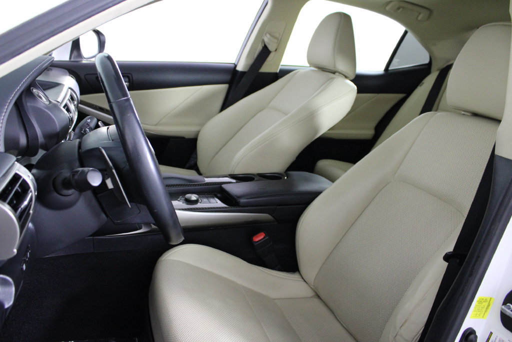 Used 2015 Lexus IS 250 AWD w/ Navigation System Package image 19