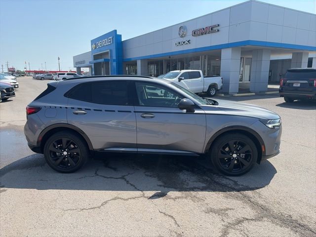 Used 2021 Buick Envision Essence w/ Sport Touring Package FWD image 7