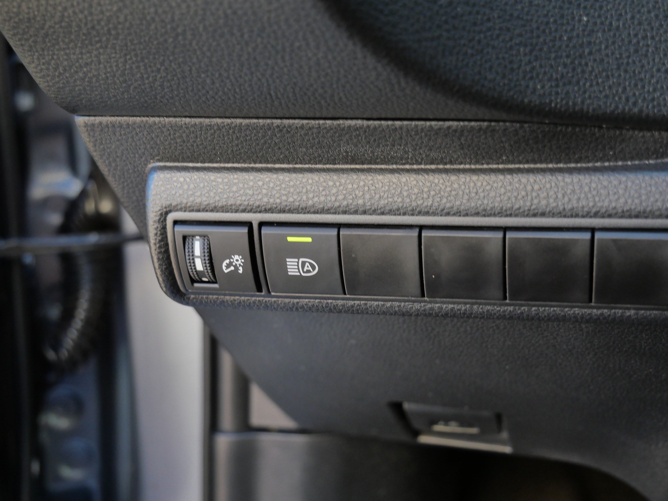 Certified 2026 Toyota Corolla LE FWD image 27