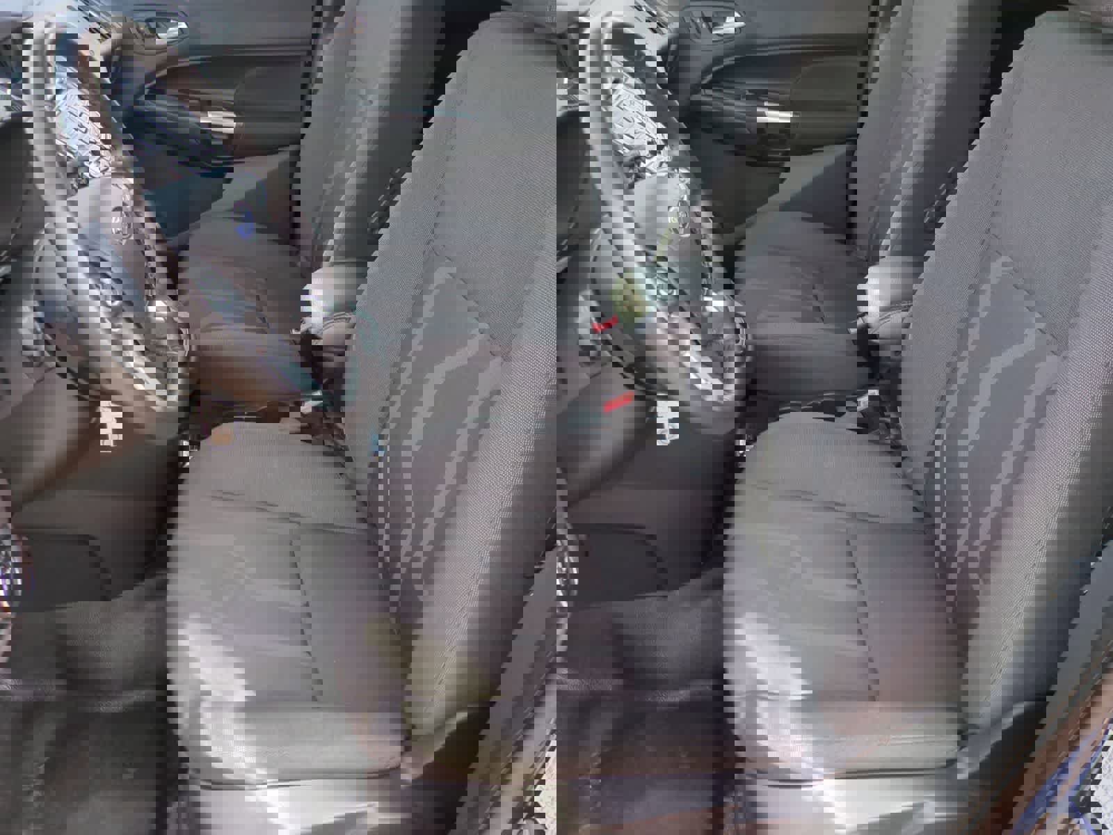 Used 2018 Ford Transit Connect XLT image 16