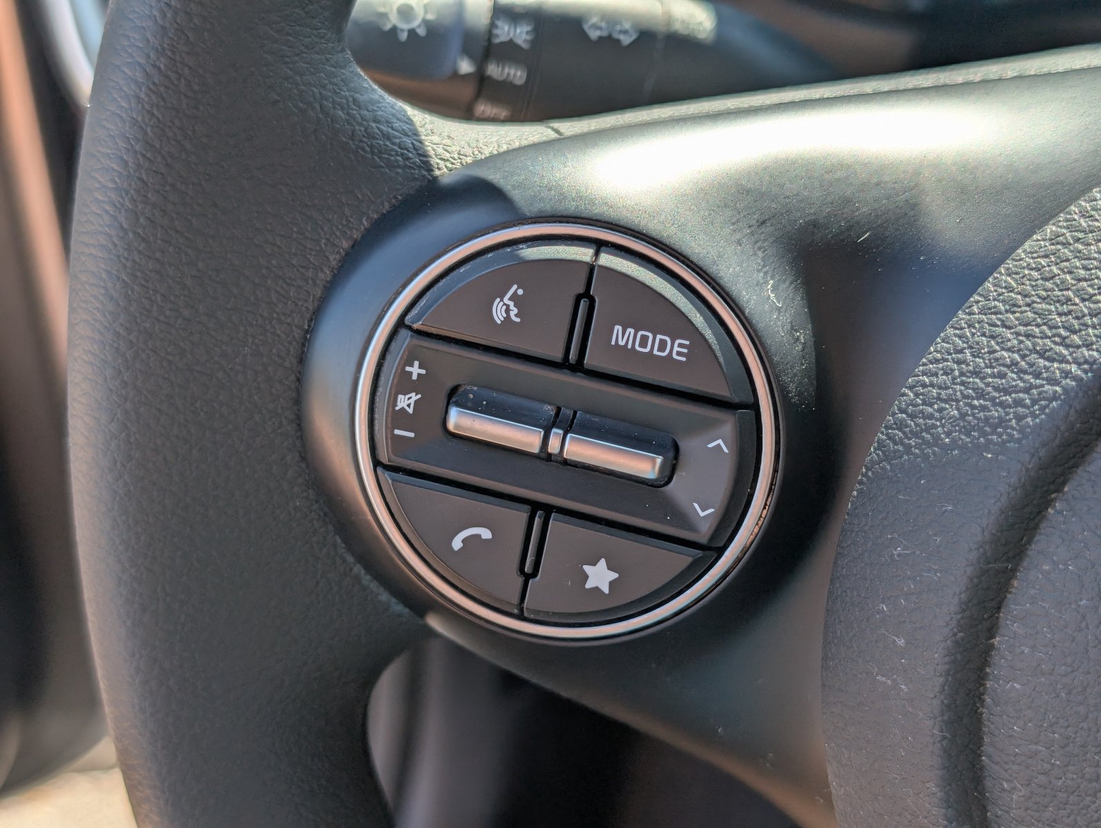 Used 2023 Kia Soul LX FWD image 25