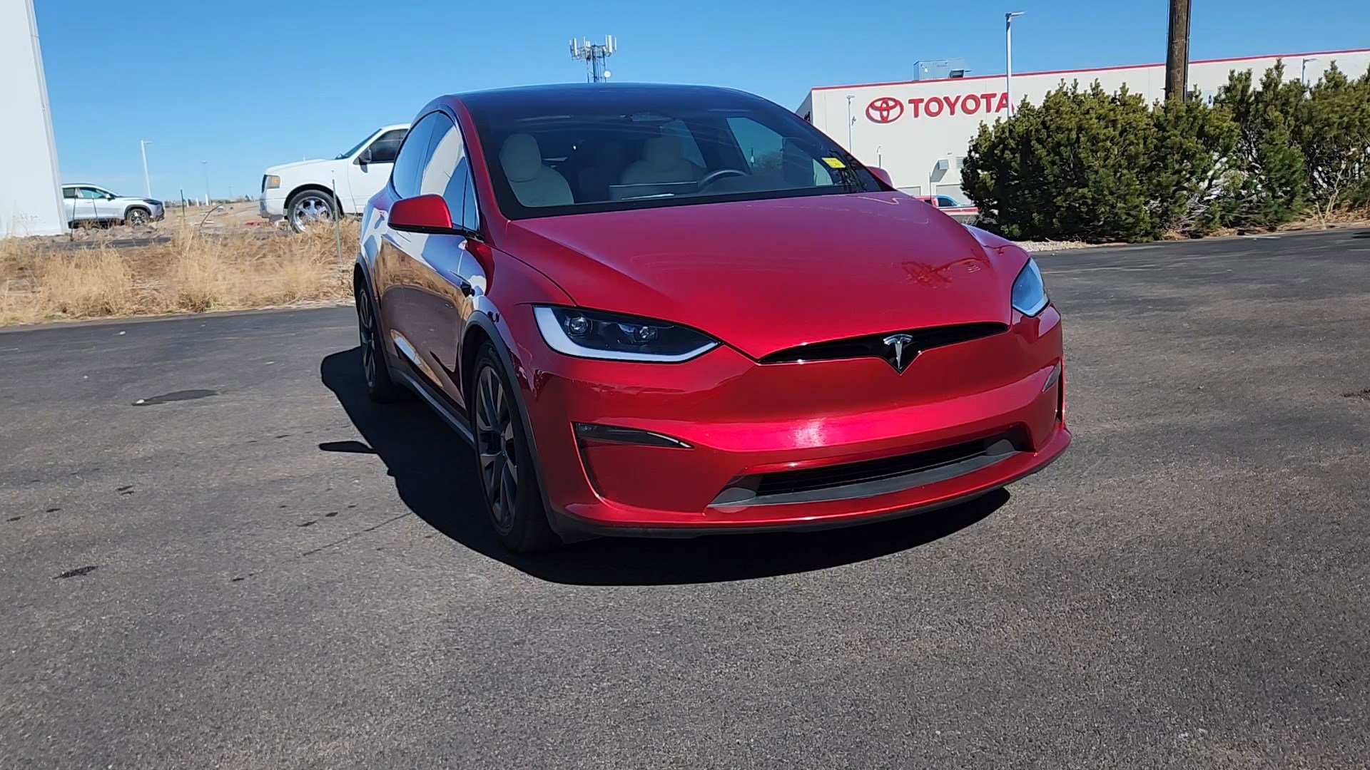 Used 2025 Tesla Model X image 4