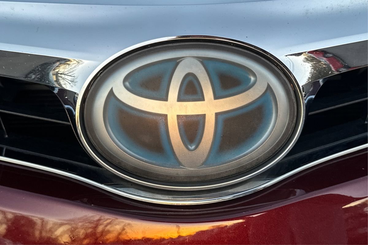 Used 2015 Toyota Avalon Limited image 29